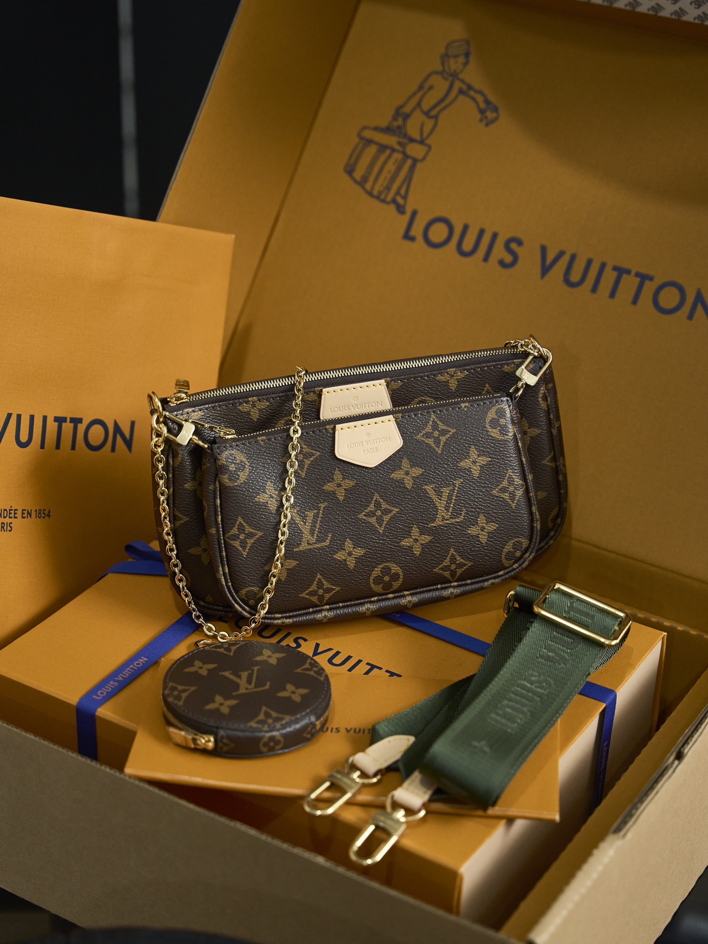 Louis Vuitton MULTI POCHETTE ACCESSORIES M44813